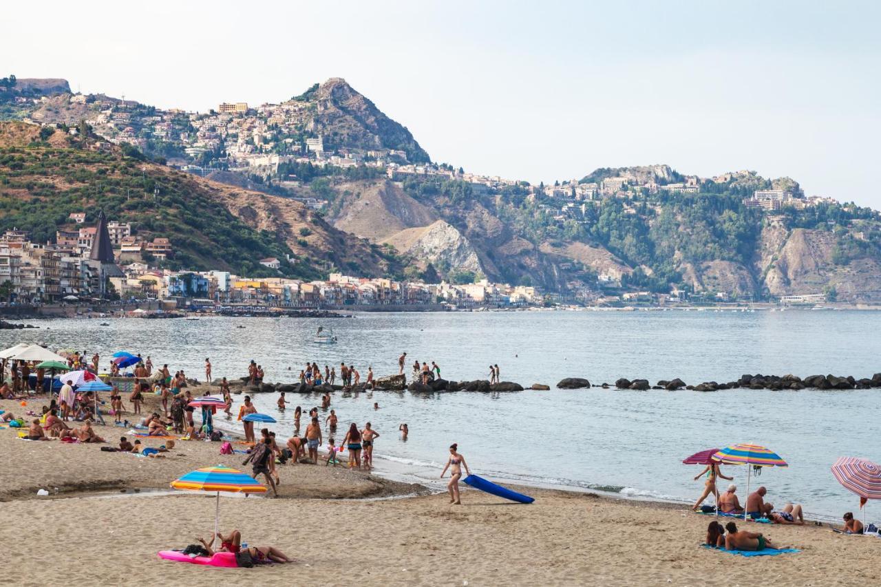 Le Tre More Giardini-Naxos Extérieur photo